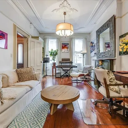 Artist Residence 3 Bedroom Brownstone